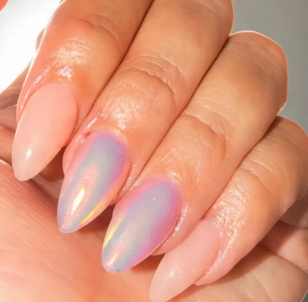 Diseño de uñas de Saaha Nails
